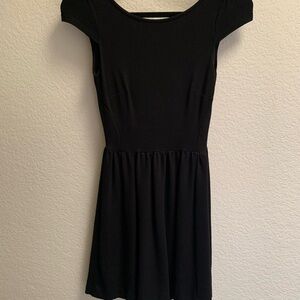 H&M Black A-line Cap Sleeve Mini Dress